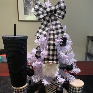 Matte black Starbucks venti cup